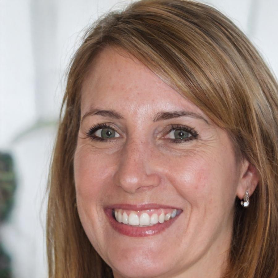 Financial planner Elena Volkov